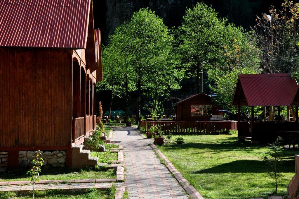 Akyuz Kardesler Hotel & Bungalow Uzungöl Buitenkant foto